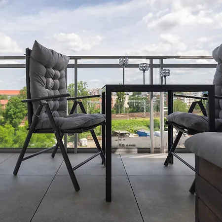 Legnicka Apartment *